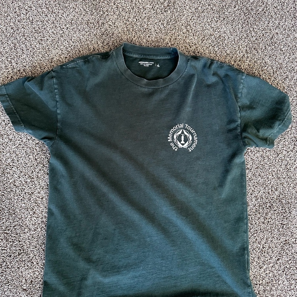 Abercrombie & Fitch Men’s Golf Graphic Tee